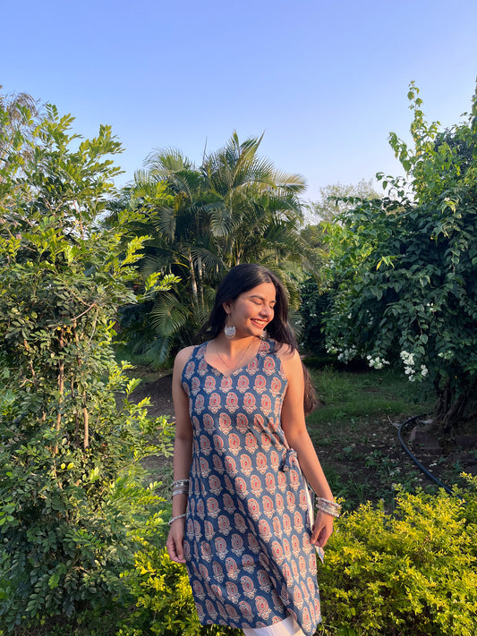 Kavya Kurti